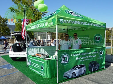Green Advertising Pop Up Tents For Promotion With Wall