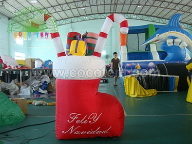 Attractive red inflatable christmas sock inflatable gift stocking for christmas